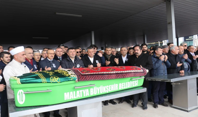 CHP Genel Başkanı Özel, Malatya'da cenaze törenine katıldı