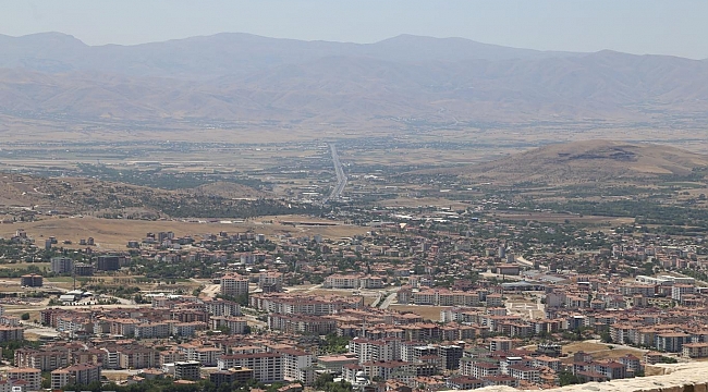 Elazığ'ın Baskil ilçesi karantinaya alındı 