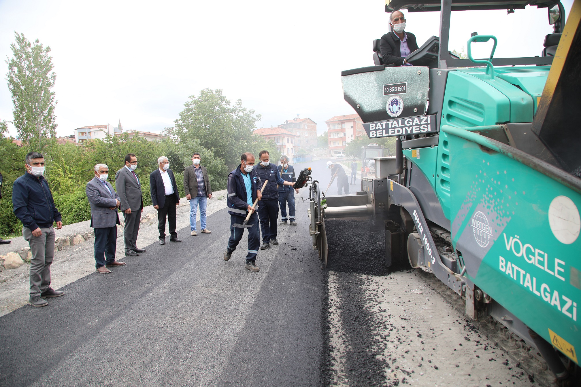 Battalgazi’de Sıcak Asfalt Çalışması Hız Kesmeden Devam Ediyor