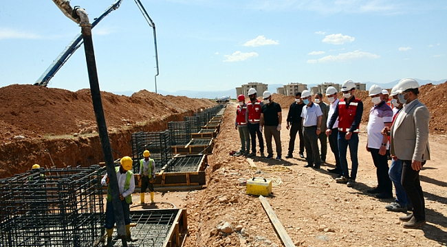 Vali Baruş Afet Barınma Sistemleri İşletmesini İnceledi