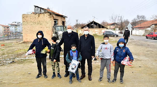 YEŞİLYURT BELEDİYESİ, MELEKBABA’NIN DÖNÜŞÜMÜ İÇİN YATIRIMLARA HIZ VERDİ