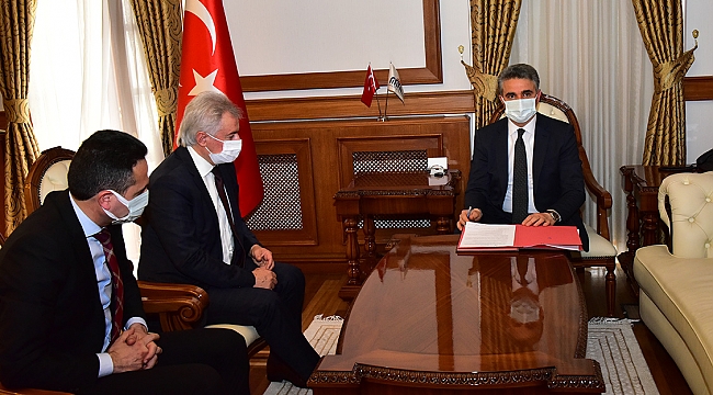 Mehmet Zorlu Vakfınca Yaptırılacak Olan İlkokulun Protokolü İmzalandı