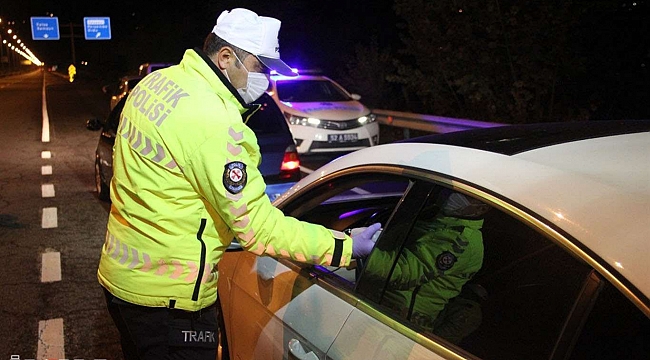 Sokağa çıkma kısıtlamalarını ihlal eden yaklaşık 30 bin kişiye işlem yapıldı 