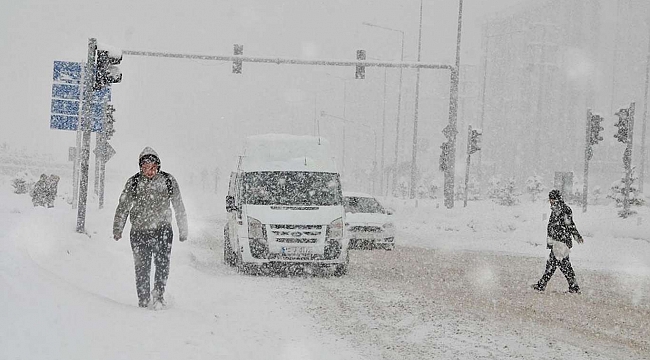 Meteoroloji’den uyarı: Hafta başından itibaren kar yağışı geri geliyor 