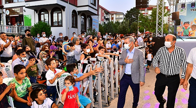 Yeşilyurt'ta Çocuk Şenliği Düzenledi