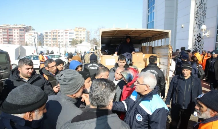 Başkan Güder: ‘Devletimizin tüm imkanlarıyla vatandaşlarımızın ihtiyaçlarını karşılamak için sahadayız’