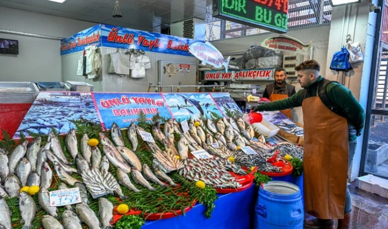 Et ve Balık Pazarı Yeni Yerinde Müşterilerini Bekliyor