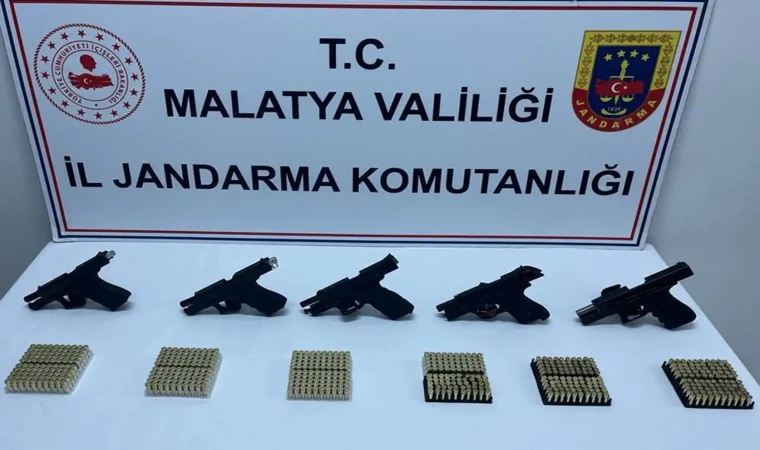 Malatya'da ruhsatsız silahlar ele geçirildi