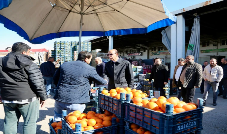 BAŞKAN ADAYI BAŞKAN GEÇİT DEPREMZEDE ESNAFI YANLIZ BIRAKMIYOR